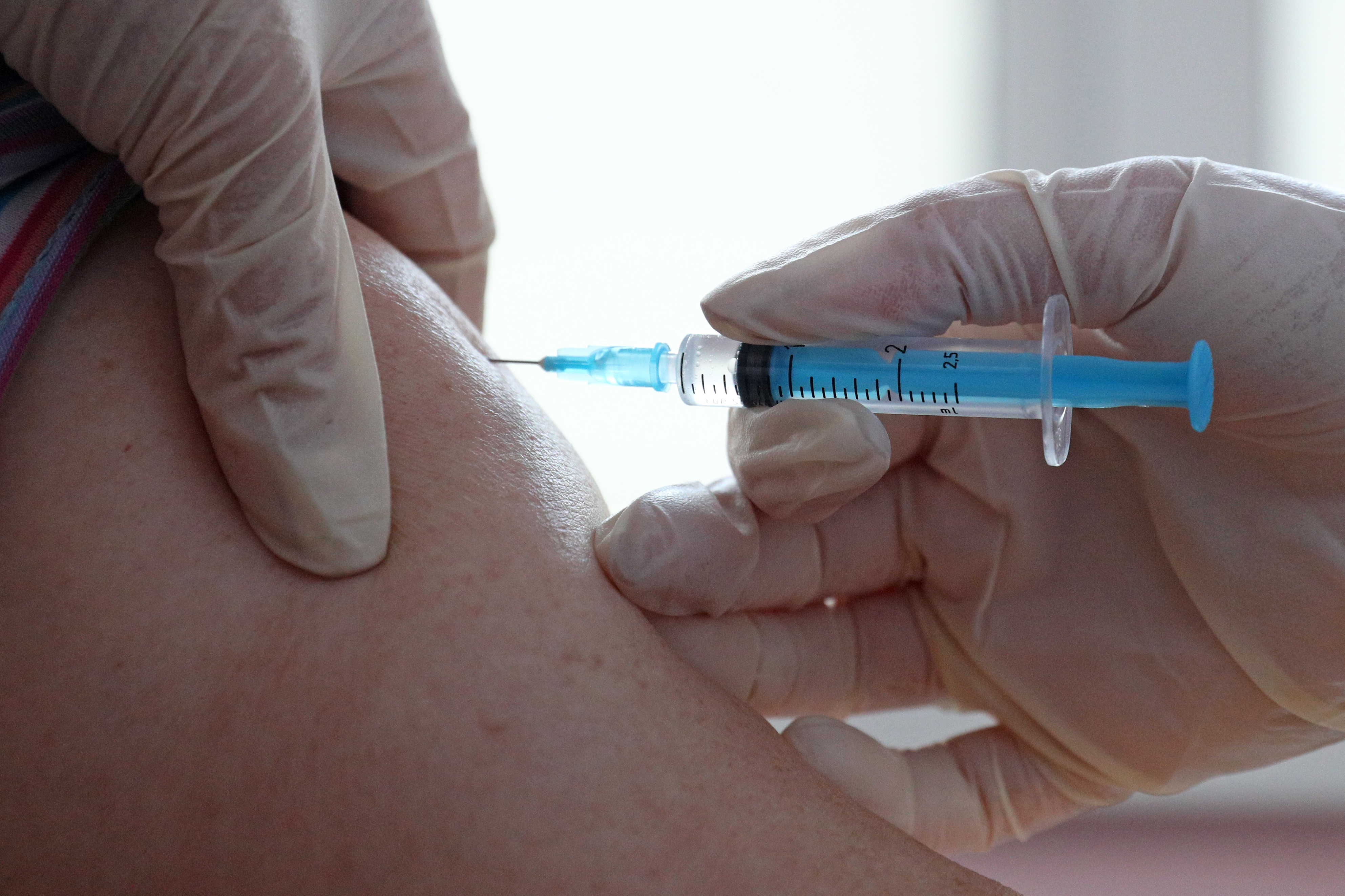 Obbligo vaccino anti-influenzale a sanitari, dicono s 3 medici su 4