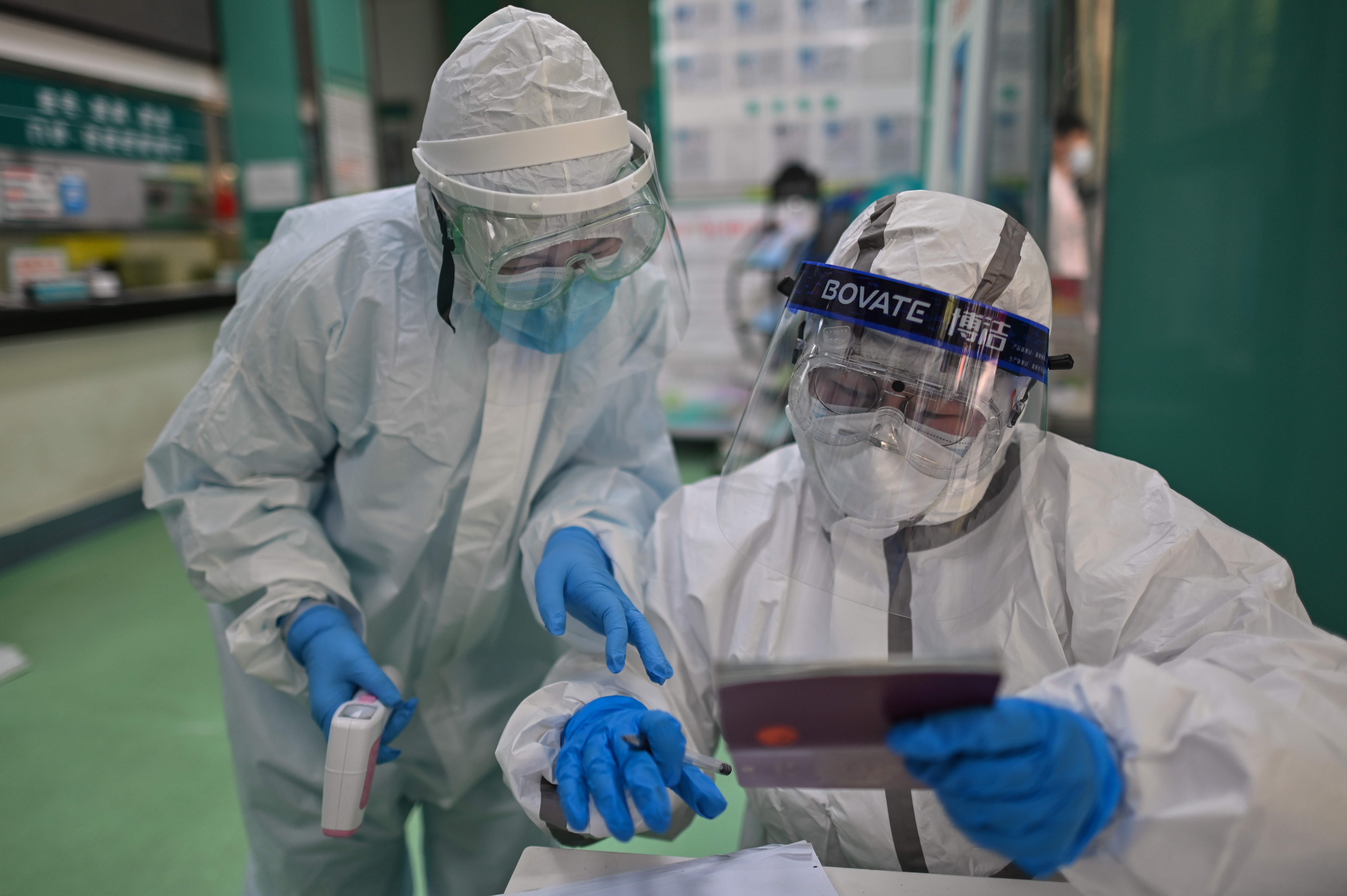Il laboratorio di Wuhan, 'impossibile virus scappino da qui'