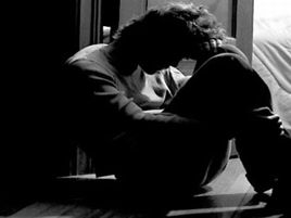 Il 15% studenti medicina ha pensato a suicidio, indagine shock in Gb