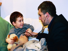 Pediatria, in Italia 60 mila bambini vittime di abusi 'invisibili'