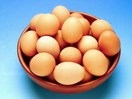 Alimenti: cade 'veto' su uova crude in Gb, sicure anche per donne incinte
